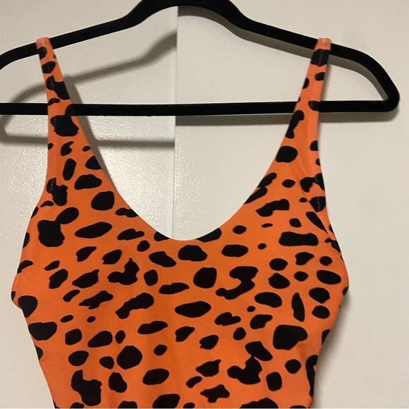 RELLECIGA High Cut Bandeau One Piece Swimsuit Leopard Size Small - Picture 3 of 7